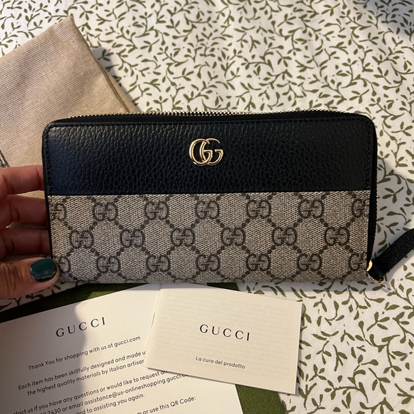 Full size Gucci wallet - Picture 4 of 5
